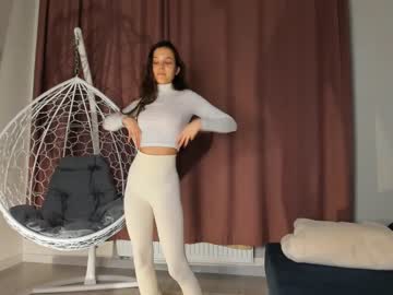 webcam girl emilybatee live cam image #5338873