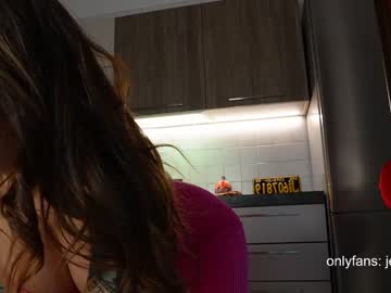 webcam girl therealbonnieclydex live cam image #6016680