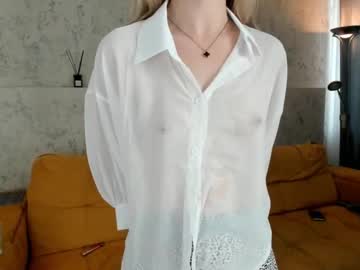 webcam girl big_blue_eyese live cam image #9982986