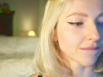 webcam girl yournaughtymiss live cam image #12002496