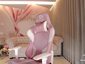 webcam girl wildtequilla live cam image #10042125