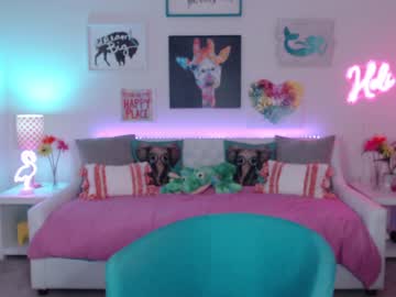 webcam girl holihurricane live cam image #7367023