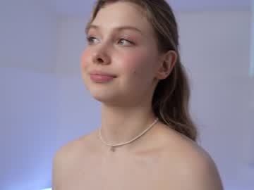 webcam girl april_blush live cam image #9094008