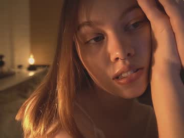 webcam girl bibi_it_is live cam image #2559561