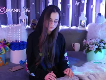 webcam girl taanni_bc live cam image #4889052