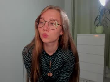 webcam girl eadlincarnley live cam image #10457534