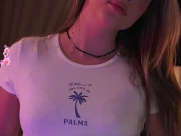 webcam girl bitter_moon live cam image #11056094