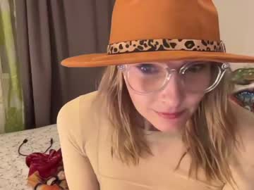 webcam girl kaileeshy live cam image #1968750
