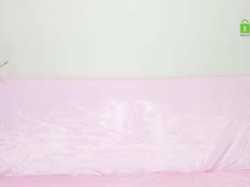 webcam girl little_radiant_sun live cam image #4993468