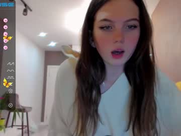 webcam girl small_blondee live cam image #3630876