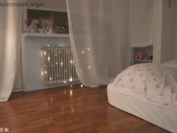 webcam girl pureangeldolores live cam image #4615555