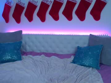 webcam girl holihurricane live cam image #1107280