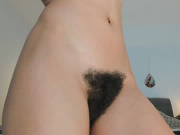 webcam girl bush_woman live cam image #8971758