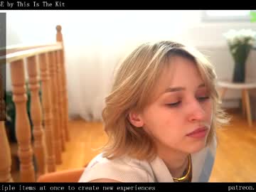 webcam girl ms_dira live cam image #12434907