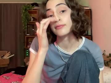webcam girl wonderland_stia live cam image #8915900