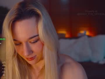 webcam girl emily_fox_official live cam image #5352783