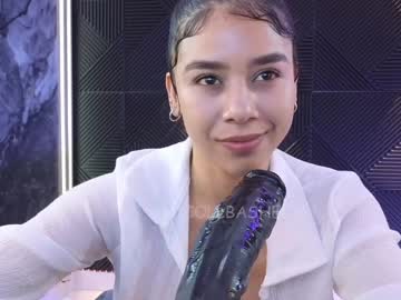 webcam girl nicollbashel live cam image #11376922