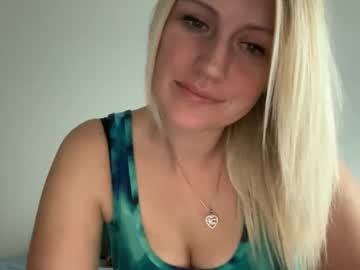 webcam girl smexxii93 live cam image #10331834