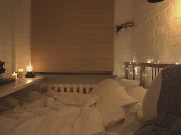 webcam girl bibi_it_is live cam image #2358352