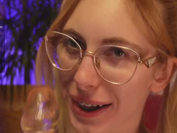 webcam girl girl_i_am live cam image #10404784