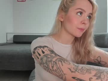 webcam girl honey_sunshine live cam image #2961194