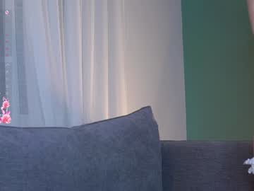 webcam girl maureensgame live cam image #11451861