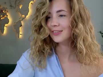 webcam girl emmi_rosee live cam image #12987177
