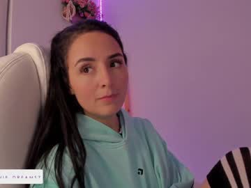 webcam girl annie_dreams live cam image #2665857