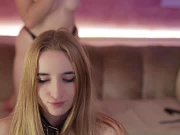 webcam couple maybelline_newyork live cam image #11588090