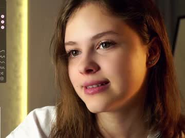 webcam girl a_whole_eternity live cam image #9143588