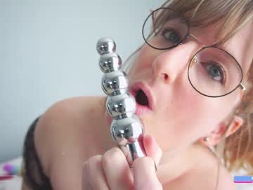 webcam girl boobsgwendy live cam image #4641258