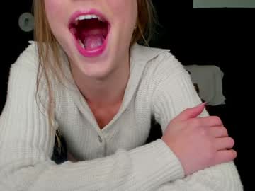 webcam girl innocentprovenguilty live cam image #4988763