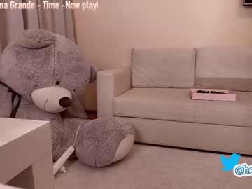 webcam girl hollyextra live cam image #1046783