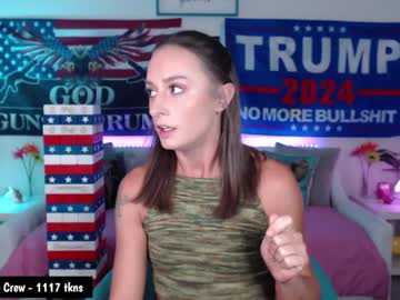 webcam girl holihurricane live cam image #9676373