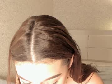 webcam girl cinacramby live cam image #4442647