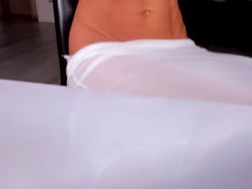 webcam girl ingridblondy94 live cam image #11077027