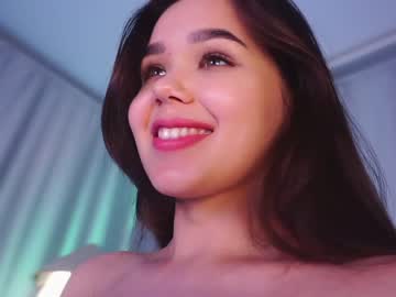 webcam girl helenmoors live cam image #7484662