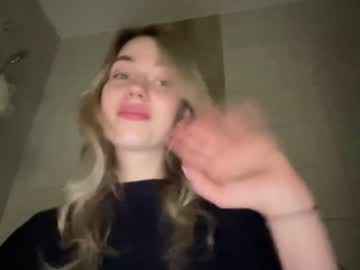 webcam girl angel_from_sky live cam image #2482898