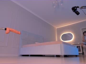 webcam girl aerri_lee live cam image #4376040