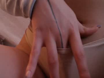 webcam girl muffinllover live cam image #6042338