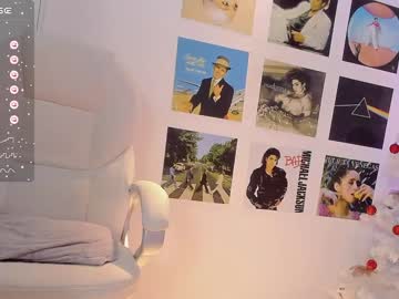 webcam girl little_effy18 live cam image #7987880