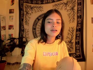 webcam girl alone_together_ live cam image #4217633
