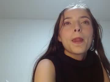 webcam girl gabrielaa_18 live cam image #4581139