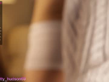 webcam girl bettyhudson live cam image #1357348