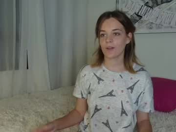 webcam girl hey_toni_ live cam image #4399171
