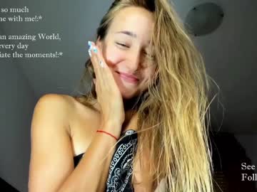 webcam girl olaya_del_mar live cam image #667819