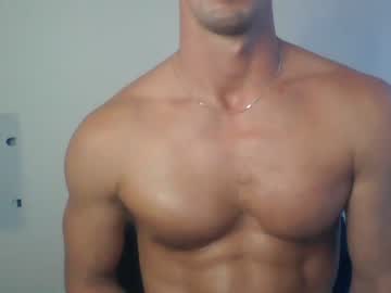 webcam man runfasterxo live cam image #3992693
