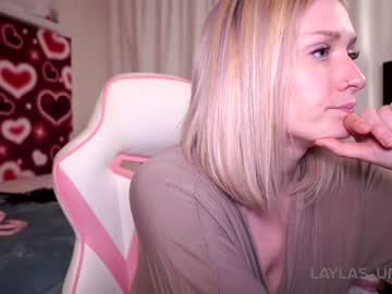 webcam girl laylas_universe live cam image #8535378