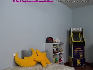 webcam girl 19honeysuckle live cam image #8190892