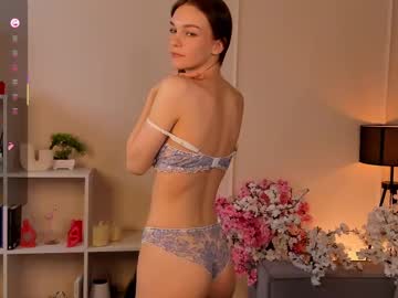 webcam girl cwenbrayton live cam image #12733338